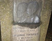 Gravminnet til Asker-gårdbruker og ordfører Halvard Torgersen (1855-1949). Foto: Stig Rune Pedersen