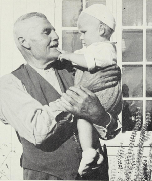 Haddeland, her 81 år gammel, var opptatt av sin etterslekt.