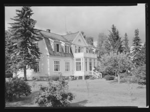 Hamar, sorenskrivergården - no-nb digifoto 20150219 00122 NB MIT FNR 16387.jpg