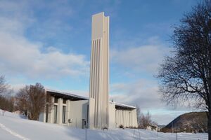 Hamarøy kirke 2013.jpg