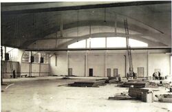 Jagerbataljonens hangar - interiør av nesten ferdig bygg.