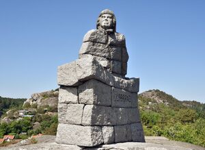 Hans Holmen, monument, Ulabrand.jpg