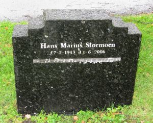 Hans Marius Stormoen gravminne.jpg