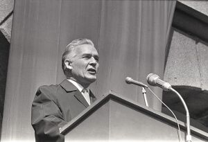 Harald Heide Steen 1964.jpg