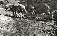 15. Harlaug, Oppland - Riksantikvaren-T125 01 0020.jpg