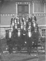 101. Harstad Mandskor på BSIN-trappa.jpg