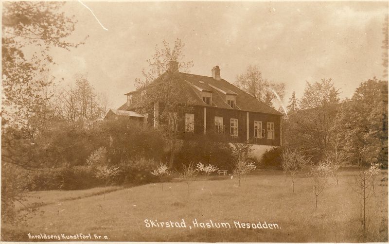 Fil:Haslum hovedbygningen 1924.jpg