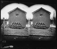 5. Hattfjelldal. Nye Præstegaard. Konfirmanter. Stereoskop. - NB bldsa OTO0801 A.jpg