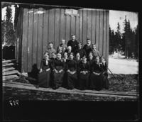 50. Hattfjelldal. Nye Præstegaard. Konfirmanter - NB bldsa OTO0797 A.jpg