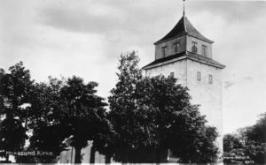 Haug kirke (oeb-228651).jpg