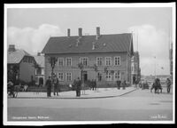 Det tidligere rådhuset i Strandgata 171. Foto: Mittet & Co./Nasjonalbiblioteket (1900).
