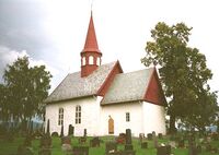 Hedenstad kirkegård ved Hedenstad kirke. Foto: Dag Bertelsen (1998)