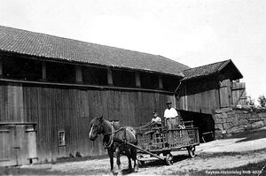 Hekleberg Spikkestad (Røyken) (RHB-6020).jpg