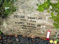 67. Helge Skavlan gravminne Oslo.jpg