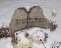 79. Helge Sverre Nesheim gravminne.jpg