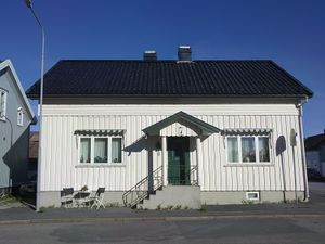 Helgesens gate 7, Larvik.jpg