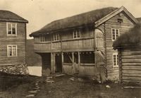 34. Helle, Oppland - Riksantikvaren-T125 01 0428.jpg