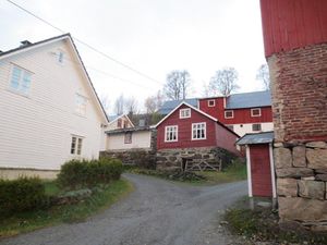 Henjatunet Leikanger kommune 2013.jpg