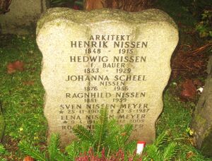 Henrik Nissen gravminne.jpg