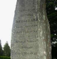 Minnebauta over Henrik Wergeland ved Eidsvoll kirke, reist 17. mai 1876. Foto: Stig Rune Pedersen