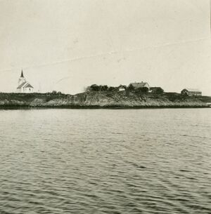 Herøy kirke, Nordland - Riksantikvaren-T403 01 0058.jpg