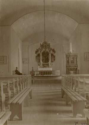 Herøy kirke, Nordland - Riksantikvaren-T403 01 0061.jpg