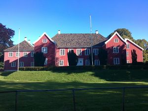 Herregårdssletta 6 (Larvik).jpg