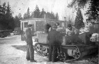 Reparasjon av beltekjøretøy rett etter andre verdenskrig.