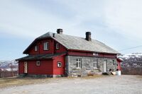 Sløtfjord vokterbolig ved Haugastøl stasjon. Foto: Roy Olsen (2006).