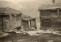 104. Holø Øvre, Oppland - Riksantikvaren-T123 01 0016.jpg