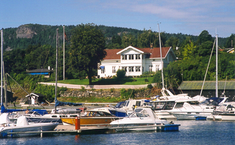 Holmen-Gård-ca.-2000.png