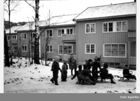 Rekkehusene i Holmenhaugen Borettslag, Holmengrenda 13 til 31 (1948-1954). Foto: Oslo byarkiv