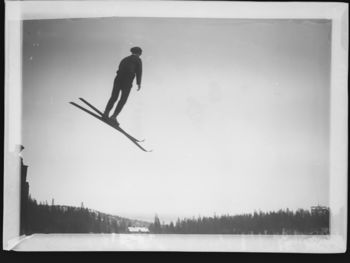 Holmenkolrennet 1918 - no-nb digifoto 20140731 00061 NB NS NM 10966.jpg