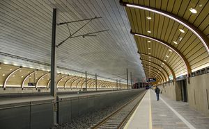 Holmestrand stasjon hallen.jpg