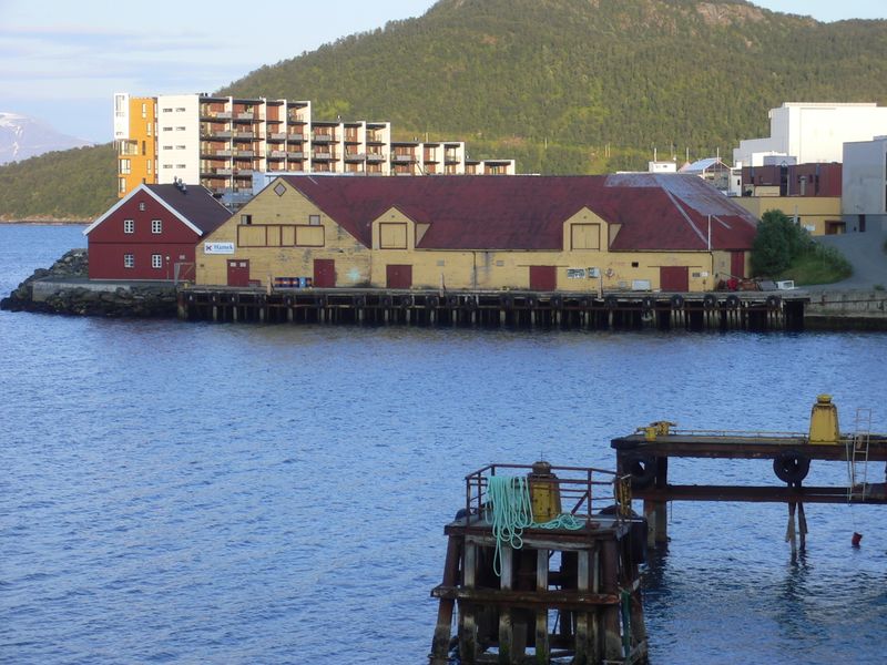 Fil:Holst kullager, Harstad.jpg
