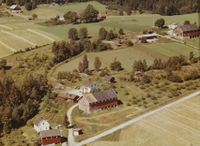 351. Holte-gårdene i Bingen WF434.jpg