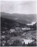 Utsikt mot Hopla og Nydalens Fabrikker før 1904. Fotograf: Ukjent.