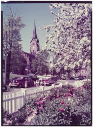 Turen starter ved Horten kirke. Foto: Ukjent / Nasjonalbiblioteket (1958).