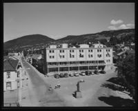 69. Hotell Kronen, Lillehammer - no-nb digifoto 20150603 00012 NB MIT FNR 20126.jpg