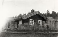 19. Hov søndre, Buskerud - Riksantikvaren-T069 01 0187.jpg