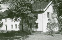 24. Hovin Østre, Østre Hovin, Akershus - Riksantikvaren-T040 01 0071.jpg