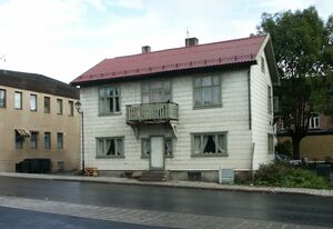 Hus no 105 i Vestfossen - Jernbanegata 4.JPG