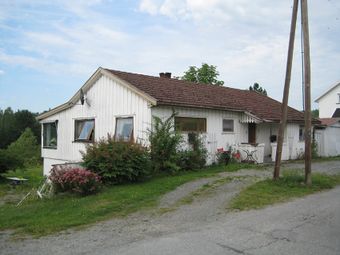 Hus no 59 i Hokksund (be-2008-07-30-2569-web30).jpg