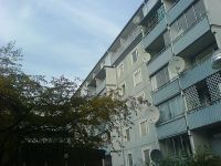 Bergengatan 45. Paraboler på balkongene. Foto: Ingmar Bergström (2006)