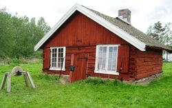 Da det rundt 1960 var tid for avslutte smievirksomheten ble det besluttet at smias grunnetasje og hovedbestanddeler med fordel kunne flyttes til Huseby og inngå i Skedsmo Bygdemuseum. Dette ble gjort i 1962.