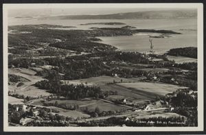 Hvalstad fra Skougumsåsen - no-nb digifoto 20150820 00032 bldsa PK21894b.jpg