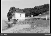 Hvervenbukta med paviljongen. Foto: Ukjent