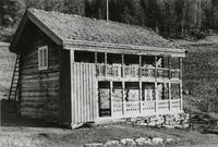 45. Hylland Nordre, Telemark - Riksantikvaren-T177 01 0154.jpg
