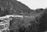 Hyttfossen sagbruk og høvleri under i full drift. Foto: B.R. Skjeflo/Sverresborg Trøndelag Folkemuseum (1874-1913).