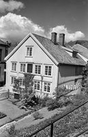 7. Ibsenhuset (Gamle apotek), Ibsens hus, Aust-Agder - Riksantikvaren-T194 01 0019.jpg